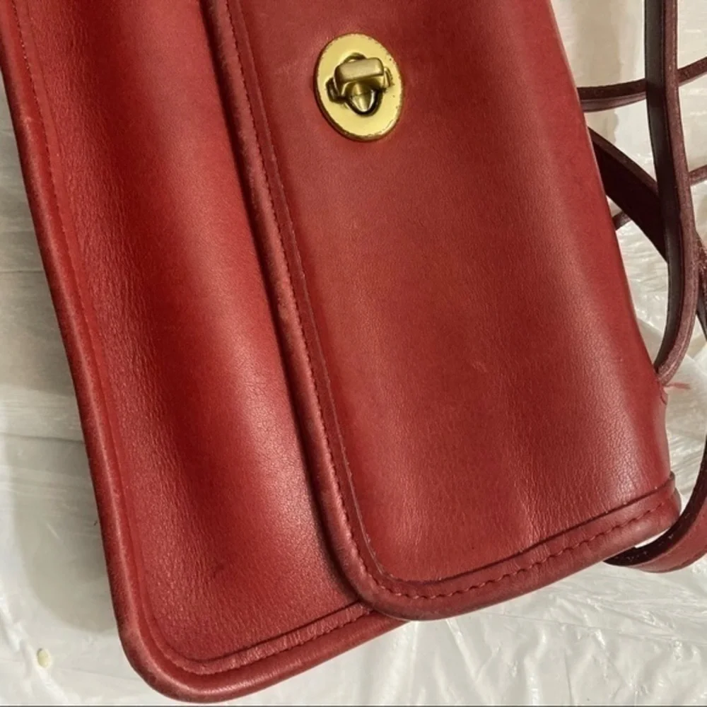 Coach rare red geometric convertible clutch bag 9044 unicorn beautiful